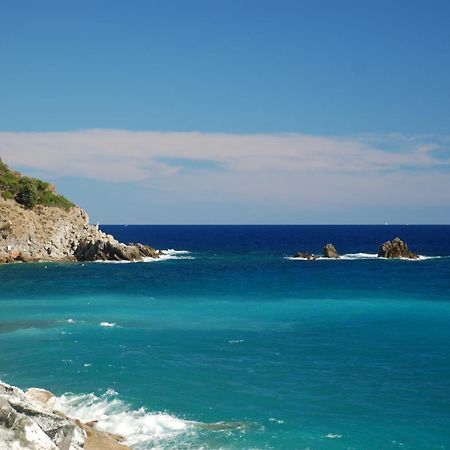 Hotel Riviera Deiva Marina Bagian luar foto